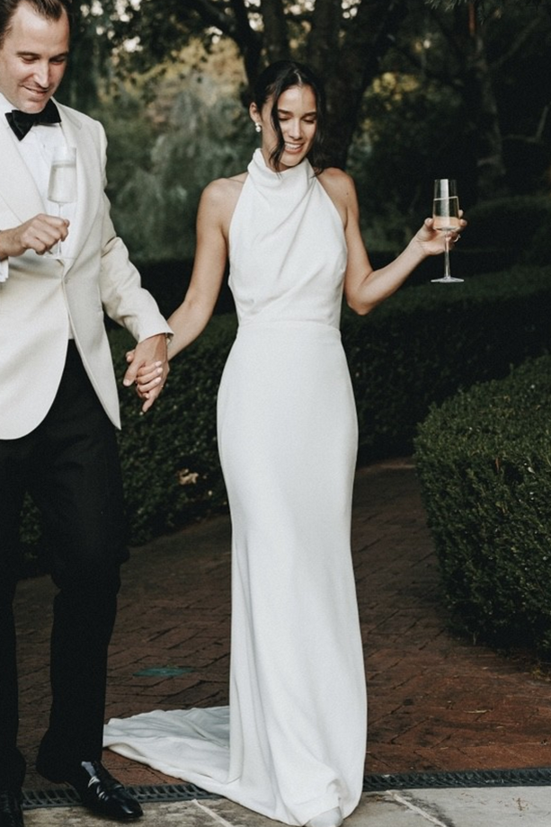 Halter Dress Hairstyle For Turtleneck Wedding Gown Bridal Hairstyles For High Neck Dresses Halter Dress Hairstyle For Turtleneck Wedding Gown Bridal Hairstyles For High Neck Dresses