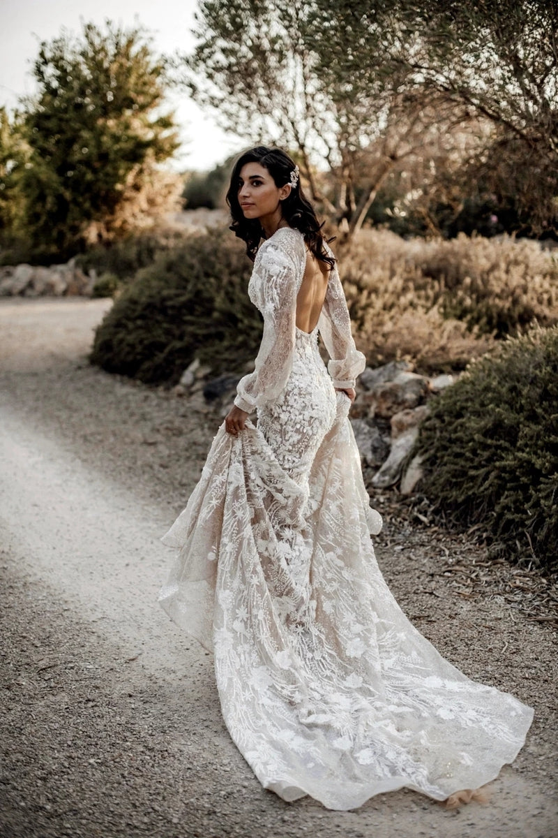 Luxury Wedding Dresses Long Sleeve Open Back Boho Bridal Gowns ZW685