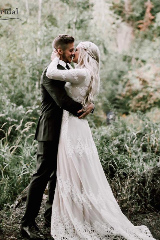 Vintage wedding dress size 16 on sale