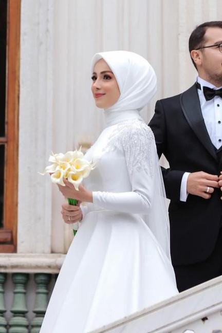 Luxury Beads Musling White Wedding Gown