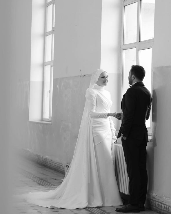 Unique Long Mermaid Wedding Dress For Muslim Bride