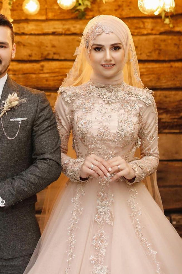 Champagne Long Muslim Wedding Dress With Lace Appliques