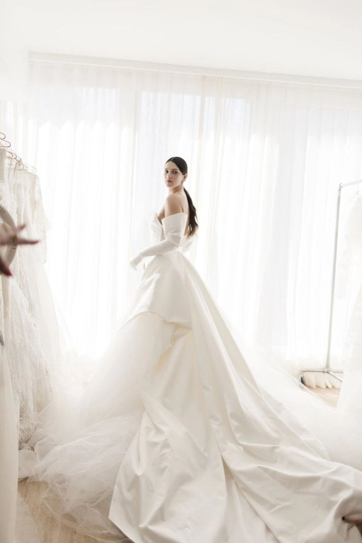 Mermaid Long Wedding Gown With Big Train TANYA BRIDAL Mermaid Long Wedding Gown With Big Train TANYA BRIDAL