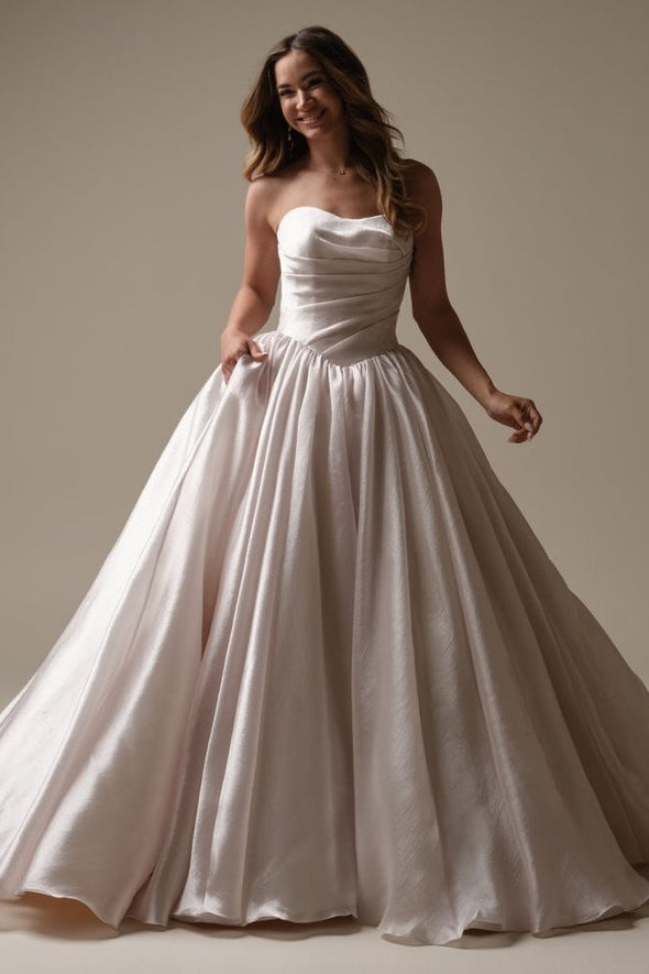 #DZ9406 Taffeta Wedding Dress Zipper Buttons Back