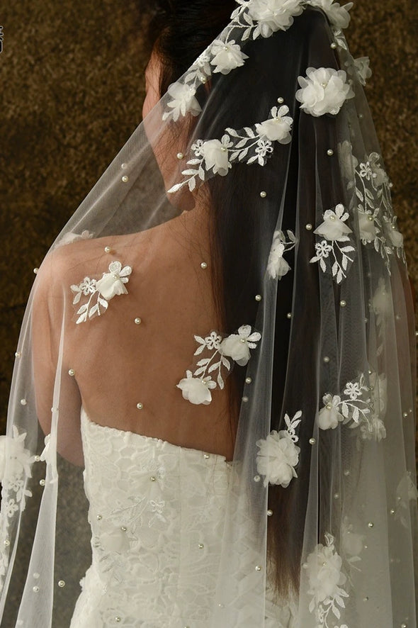 V52 Dreamy Bride Flower Headveil with Haircomb