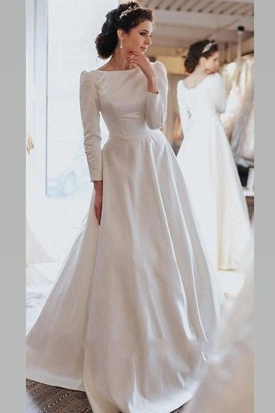 Chic White Long Sleeves Wedding Dress