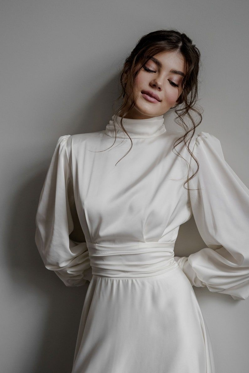 silk high neck wedding dress High-neck wedding dresses you should try on