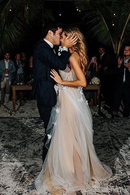 V Neck A Line Bohemian Lace Wedding Dresses TB1442
