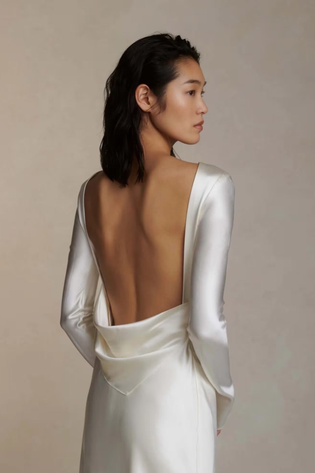 Simple long sleeve wedding dress Open back TANYA BRIDAL Simple long sleeve wedding dress Open back TANYA BRIDAL
