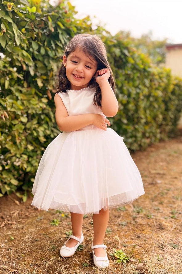 Sweet Little Girl Party Dress With Pearl Neckline
