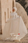 A Ling Long Sleeves Lace Muslim Wedding Dresses