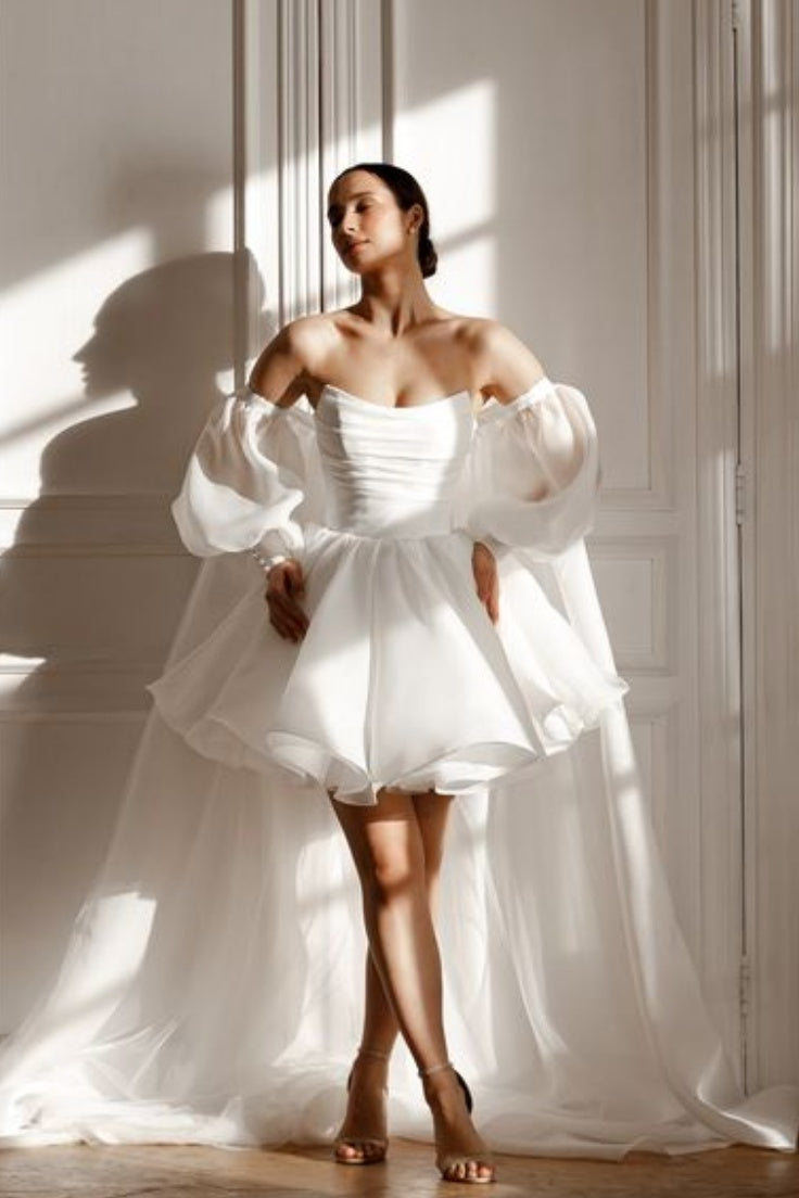 short dress with long cape Black short dress with cape and sequins