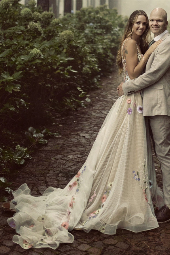 Top Corset Boning Backless Colorful 3D Embroidery Flower Bridal Gown