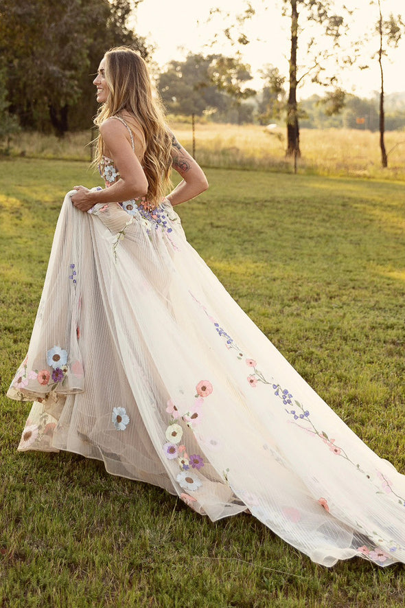 Top Corset Boning Backless Colorful 3D Embroidery Flower Bridal Gown