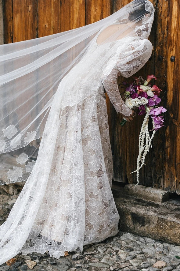 Square Neck Backless Boho Unique Build-Bras Romantic Bridal Gowns