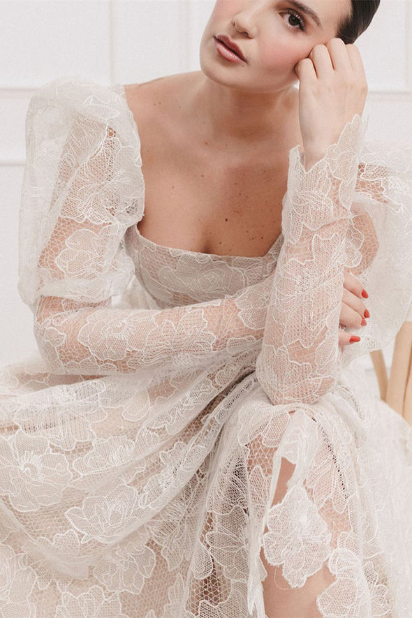 Square Neck Backless Boho Unique Build-Bras Romantic Bridal Gowns