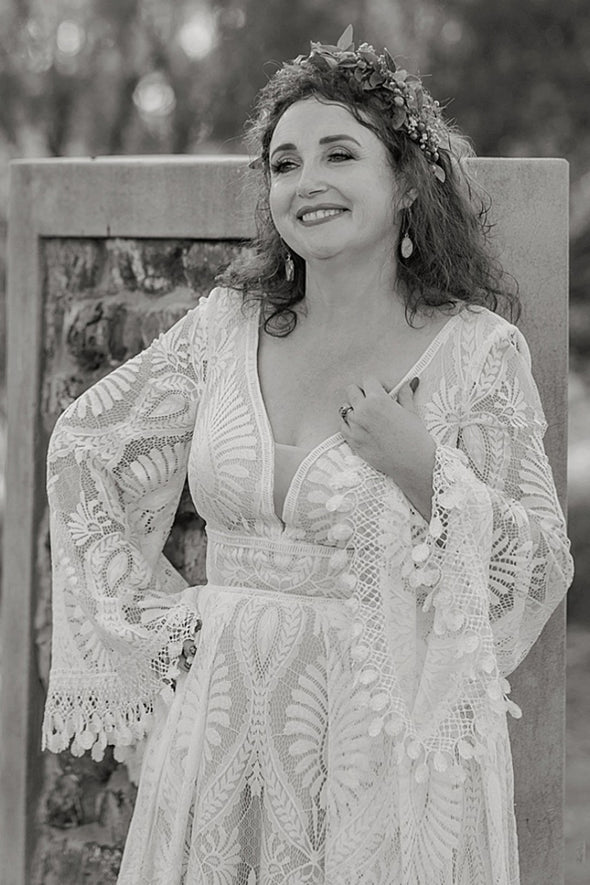 Plus Size Bohemian Long Lace Wedding Dress