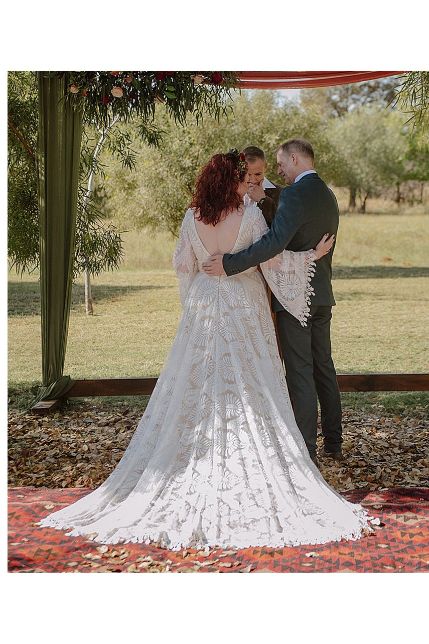Plus Size Bohemian Long Lace Wedding Dress TANYA BRIDAL Plus Size Bohemian Long Lace Wedding Dress TANYA BRIDAL