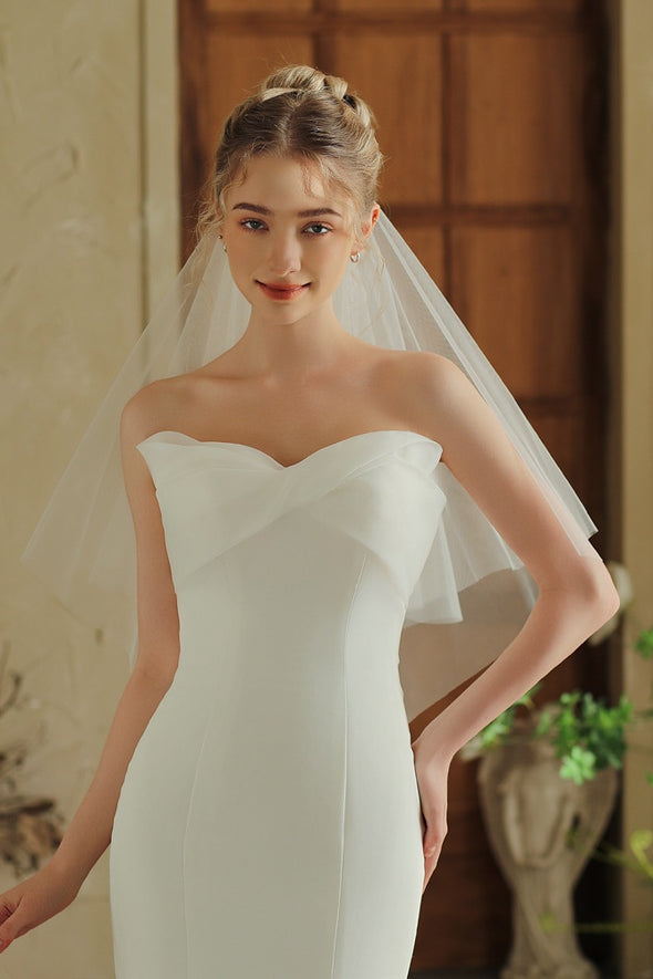 V380 Ivory Short Two Layers Wedding Dress With Comb