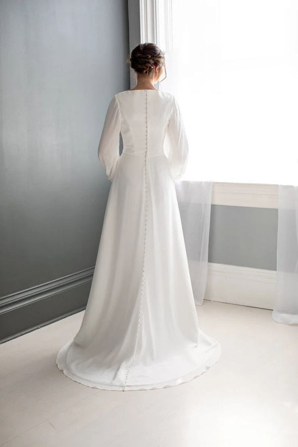 Full Sleeves Chiffon Long Wedding Dress With Pearl Veil