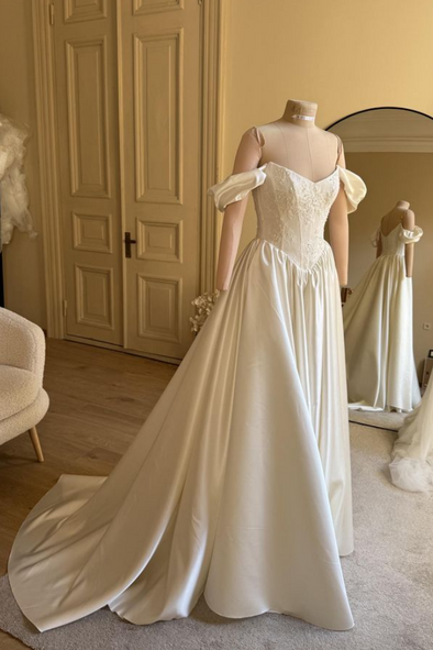 Ivory Wedding Dress Lace Appliques Off The Shoulder