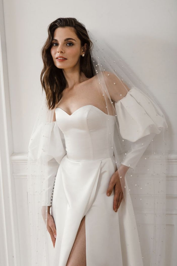 A Line Wedding Dress With Detachable Sleeves Side Split Pearl Veils
