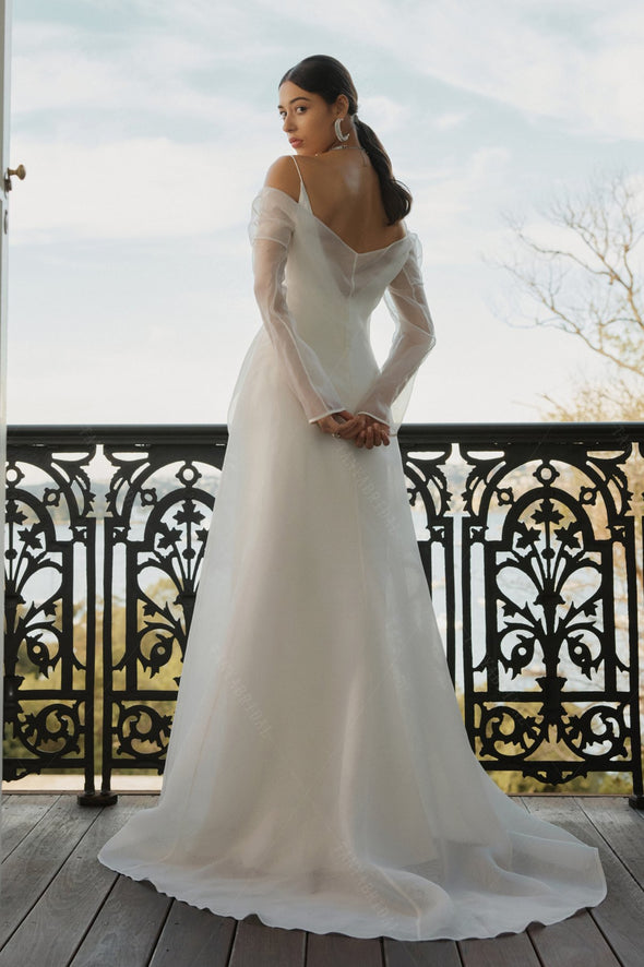 Romantic Effortless Wedding Dress With Unique Layering Coat DW814