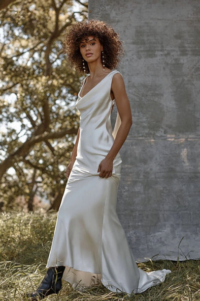 Shine Silk Satin Mermaid Wedding Dresses Hang Neckline ZW1196