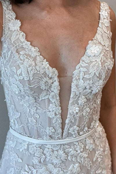 V Back Lace Mermaid Long Wedding Dress