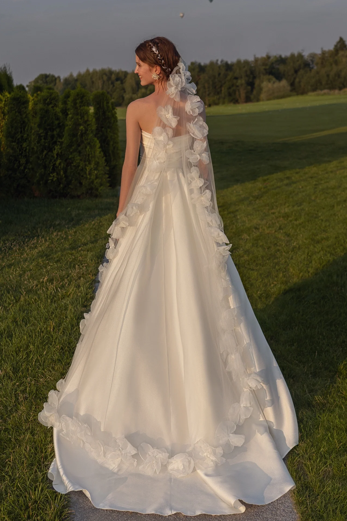 satin wedding dress with flowers Organza A-line wedding dress with 3D flowers