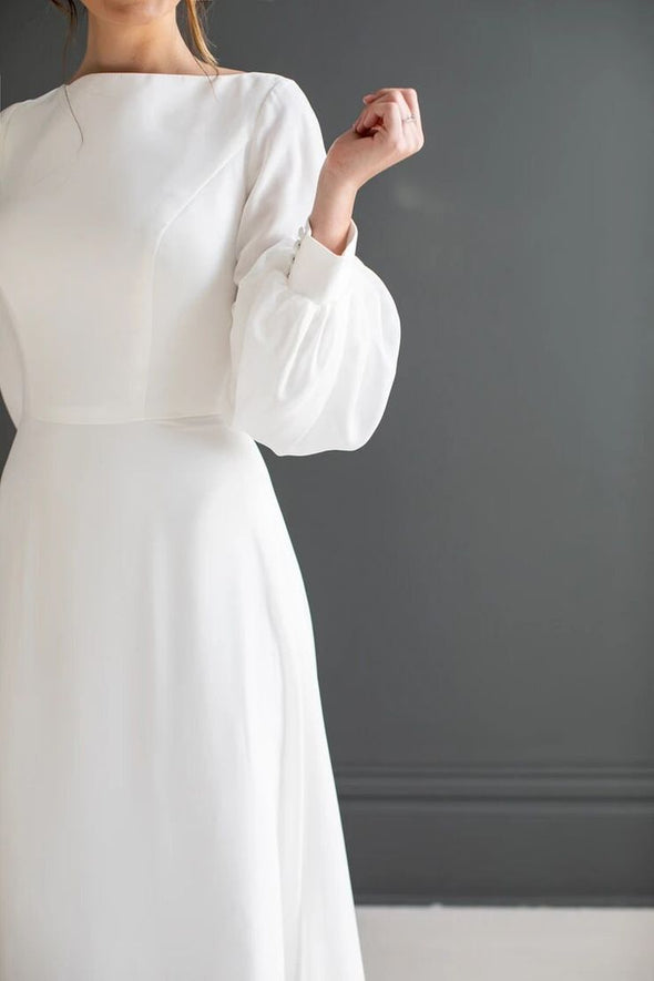Full Sleeves Chiffon Long Wedding Dress With Pearl Veil