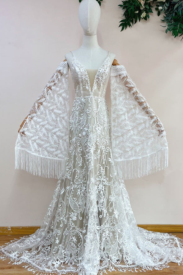 Flare Sleeve Wedding Dresses A Line Lace Tassel Vestido De Noivas Chic DW588