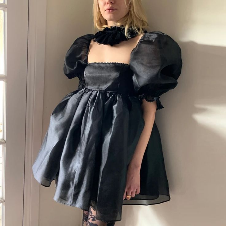 black puffy homecoming dresses Ombreprom Homecoming Dress Elegant Black Spaghetti Straps Tulle Short Prom Dress