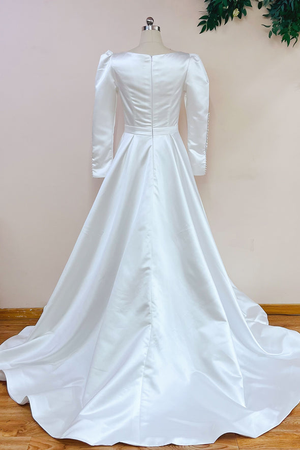 Simple Satin Muslim Wedding Dress Full Sleeves With Buttons