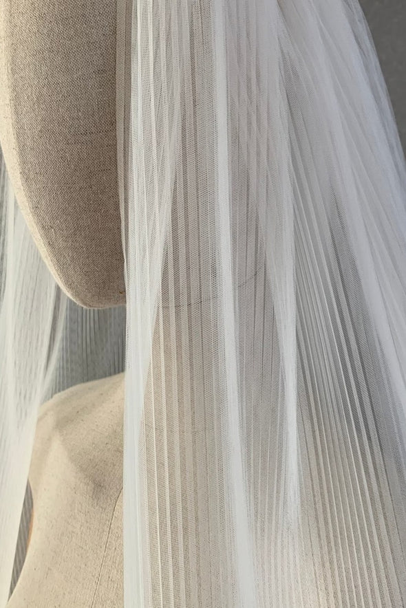 V192 Plisse Tulle Simple Wedding Veil With Comb 150cm Length