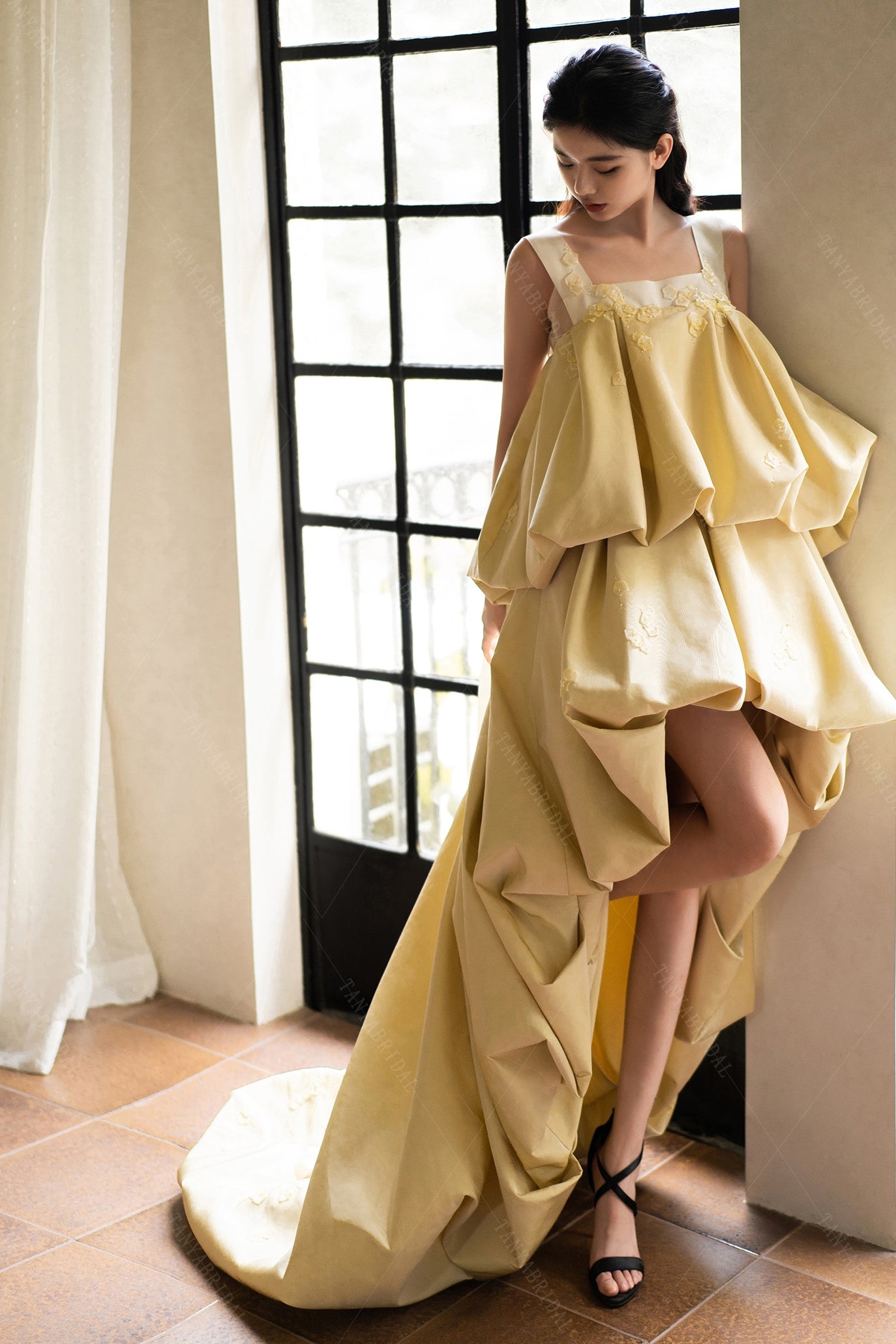Romantic Cloudy Layers Wedding Dresses Short Front Long Back DW821 TANYA BRIDAL Romantic Cloudy Layers Wedding Dresses Short Front Long Back DW821 TANYA BRIDAL