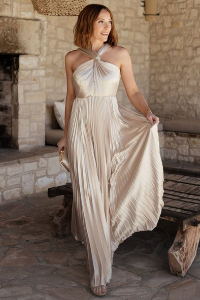 Halter Neck A Line Pleated Maxi Long Bridesmaid Dress