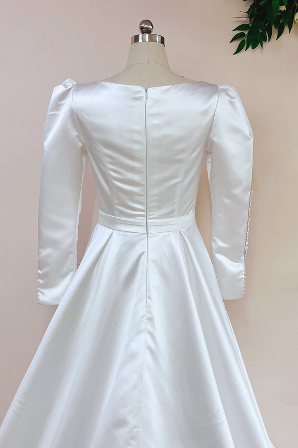 Simple Satin Muslim Wedding Dress Full Sleeves With Buttons