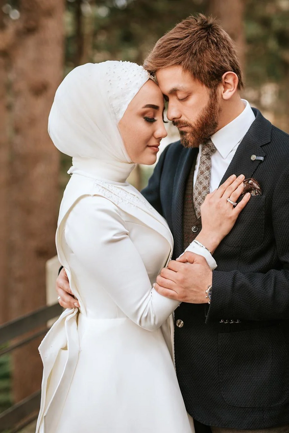 Short Muslim Wedding Dresses Long Sleeves Satin Bridal Gown DQG1103