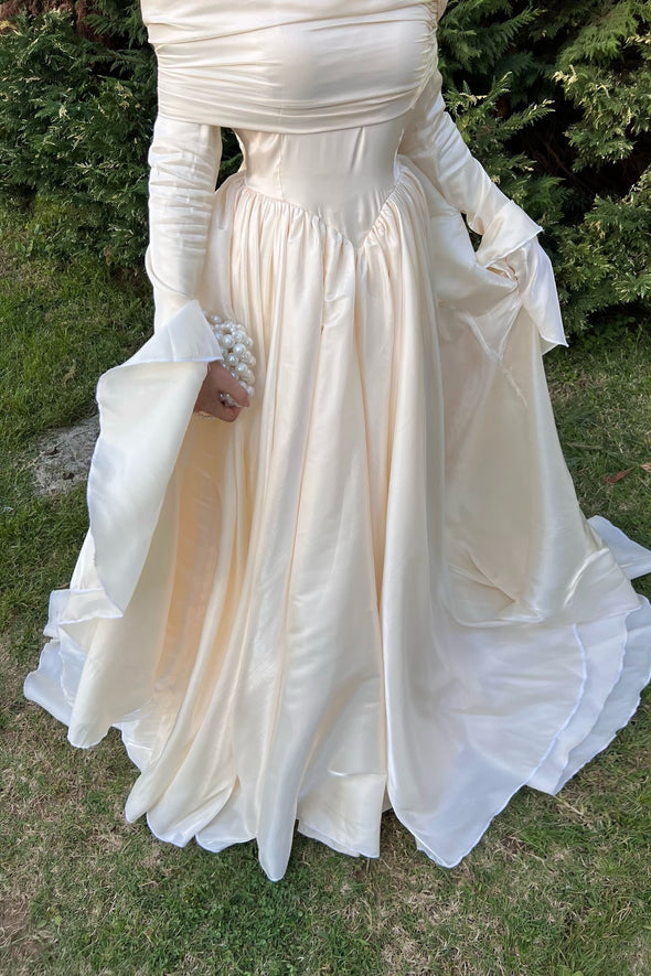 #DZ9445  Taffeta Muslim Wedding Dress Long Sleeves