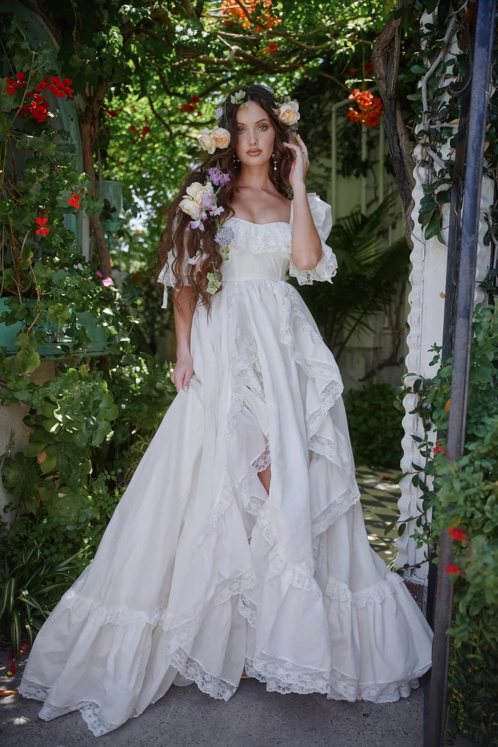 DZ9683 A Line Taffeta Square Neck Ruffles Lace Edge Wedding Dress – TANYA BRIDAL