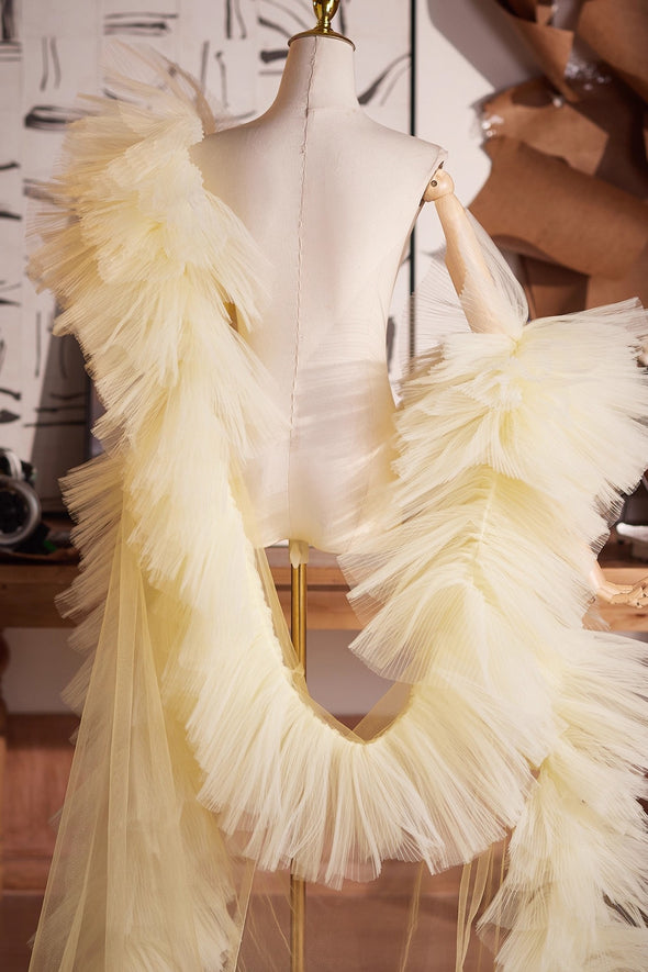 Light Yellow Plisse Tulle Performance Cape Runway Costumes Outfit