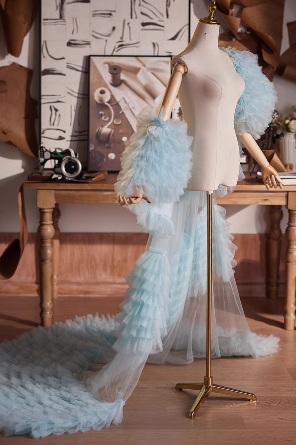 Baby Blue Tulle Performance Cape Luxury Runway Costumes Outfit