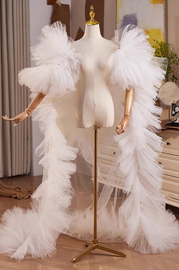 Off White Plisse Tulle Performance Cape Runway Costumes Outfit