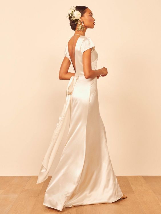 V Neck Short Sleeves A Line Simple Wedding Dresses 242221706