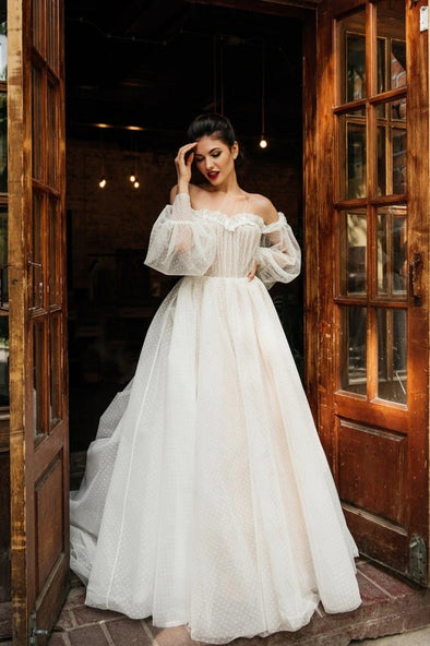 Dot Tulle A Line Bohemian Wedding Dresses Champagne Lining