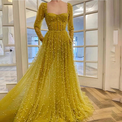 Sweetheart Neckline Hang Up Long Sleeves Yellow Prom Dress with Pocket See Through Pearls Evening Dress