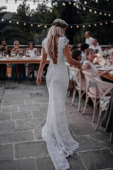 V Back Mermaid Long Lace Wedding Dress With Short Sleeves