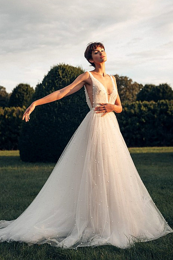 Bohemian Pearls Tulle Wedding Dresses Deep V