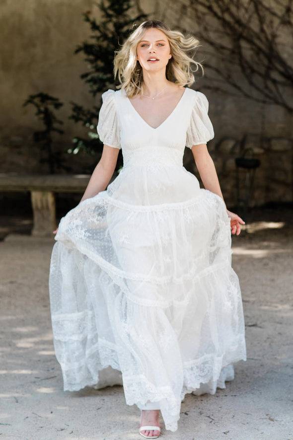 A Line Boho Wedding Dresses Short Lantern Sleeve Lace GYPSY Bridal Gowns Chic ZW691